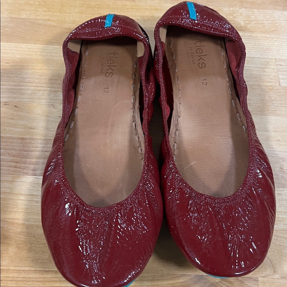 Tieks by Gavrieli Red Patent Leather Ballet Flats Size 12 - Picture 2 of 8